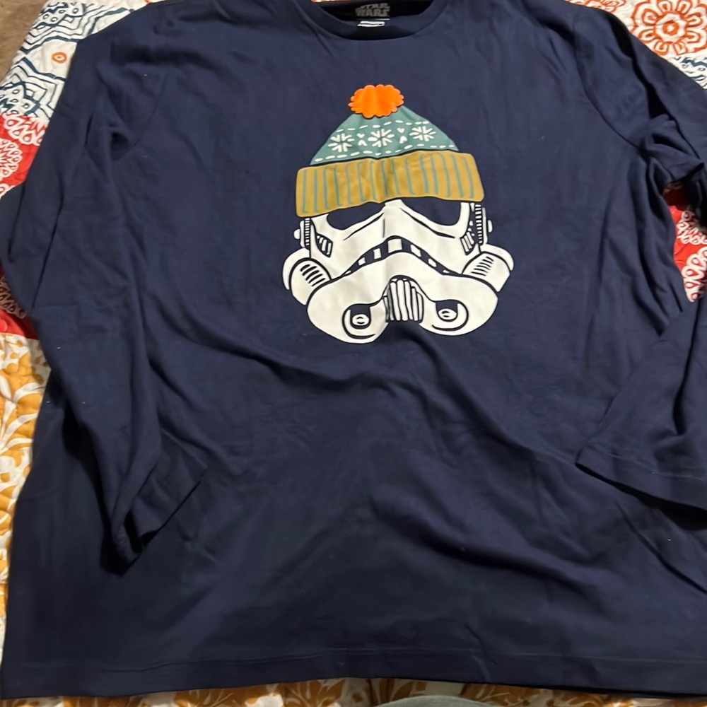 Star Wars holiday long sleeve tee
